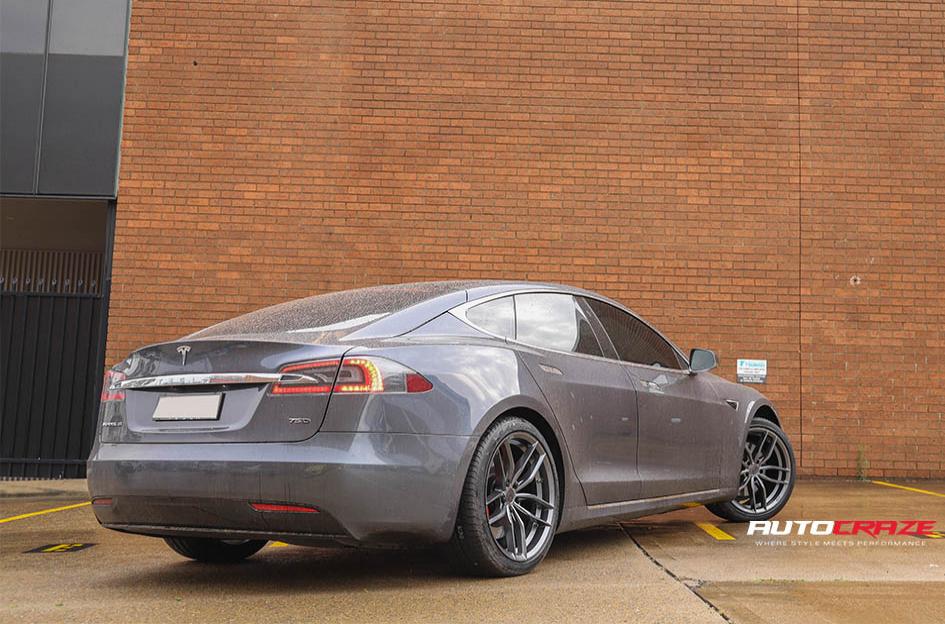 TESLA MODEL S VOSSO ANTHRACITE
